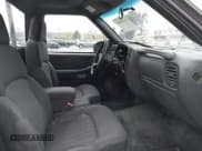 ✅ 2003 Chevrolet S-10 Work Truck • VIN: 1GCCS14X038195110 • Лот: 41916855. Опубликован ранее на IAAI с пробегом 292 349 миль. Бесплатный доступ к архиву аукционных продаж из США и подробный отчёт об истории автомобиля на DreamBid. Изображение 5.