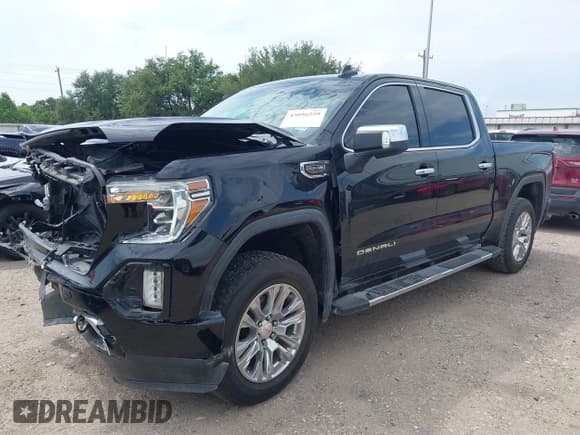 ✅ 2021 GMC Sierra 1500 Denali • VIN: 3GTP8FED4MG233984 • Lot: 43056259. Wystawiony na IAAI z przebiegiem 72 256 mil. Bezpłatny archiwum sprzedaży aukcyjnych z USA i szczegółowy raport historii pojazdu na DreamBid. Zdjęcie 2.