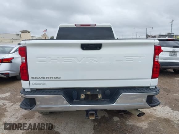 ✅ 2022 Chevrolet Silverado 2500HD Work Truck • VIN: 1GC2YLE7XNF267241 • Lot: 42639094. Wystawiony na IAAI z przebiegiem 89 583 mil. Bezpłatny archiwum sprzedaży aukcyjnych z USA i szczegółowy raport historii pojazdu na DreamBid. Zdjęcie 16.