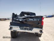 ✅ 2021 Chevrolet Silverado 1500 LTZ • VIN: 1GCUYGEDXMZ128598 • Lot: 53702104. Wystawiony na Copart z przebiegiem 61 183 mil. Bezpłatny archiwum sprzedaży aukcyjnych z USA i szczegółowy raport historii pojazdu na DreamBid. Zdjęcie 6.