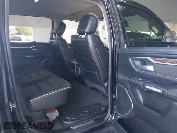 ✅ 2020 Ram 1500 Laramie • VIN: 1C6RRFJG9LN132460 • Lot: 43571880. Listed on IAAI with 94,789 mi. Free auction sales archive from the USA and detailed vehicle history report at DreamBid. Image 8.