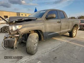 ✅ 2015 Toyota Tundra SR5 • VIN: 5TFRM5F1XFX094381 • Lot: 92108905. Listed on Copart with 206,342 mi. Free auction sales archive from the USA and detailed vehicle history report at DreamBid. Image 1.