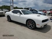 ✅ 2015 Dodge Challenger SXT Plus • VIN: 2C3CDZBG1FH757630 • Lot: 63561574. Wystawiony na Copart z przebiegiem 86 258 mil. Bezpłatny archiwum sprzedaży aukcyjnych z USA i szczegółowy raport historii pojazdu na DreamBid. Zdjęcie 4.