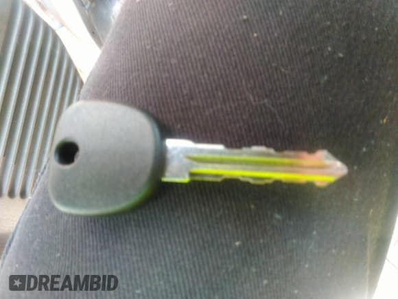 ✅ 2011 Chevrolet Express Cargo • VIN: 1GCSGAFX2B1112312 • Lot: 42374896. Listed on IAAI with 140,571 mi. Free auction sales archive from the USA and detailed vehicle history report at DreamBid. Image 11.