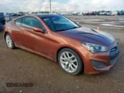 ✅ 2013 Hyundai Genesis Coupe 2.0T • VIN: KMHHT6KD8DU092451 • Lot: 67547675. Wystawiony na Copart z przebiegiem 85 293 mil. Bezpłatny archiwum sprzedaży aukcyjnych z USA i szczegółowy raport historii pojazdu na DreamBid. Zdjęcie 4.