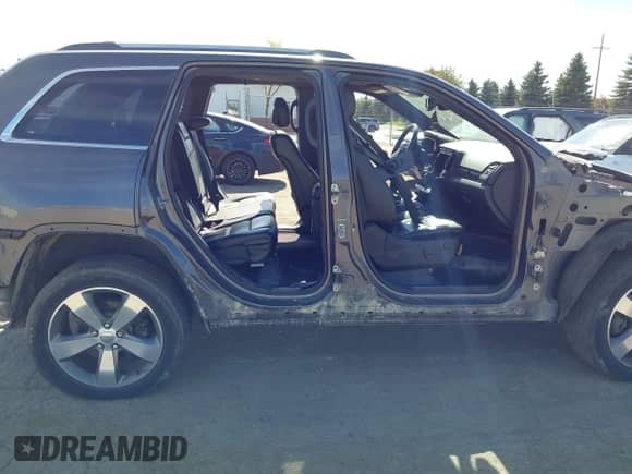 2016 Jeep Grand Cherokee Limited с VIN 1C4RJFBT2GC318967, выставлен на аукционе IAAI как лот 43361680 с пробегом 110 821 миль миль и . История ставок и продаж доступна на DreamBid. Изображение 14.