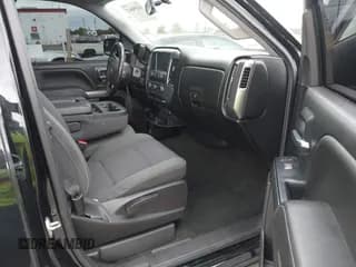 ✅ 2018 Chevrolet Silverado 1500 LT • VIN: 3GCUKREC4JG387202 • Lot: 43356832. Wystawiony na IAAI z przebiegiem 108 644 mil. Bezpłatny archiwum sprzedaży aukcyjnych z USA i szczegółowy raport historii pojazdu na DreamBid. Zdjęcie 5.