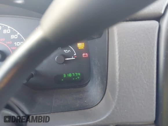 ✅ 2002 Ford Explorer XLS • VIN: 1FMZU62E12UA27738 • Лот: 43410344. Опубликован ранее на IAAI с пробегом 318 774 миль. Бесплатный доступ к архиву аукционных продаж из США и подробный отчёт об истории автомобиля на DreamBid. Изображение 7.