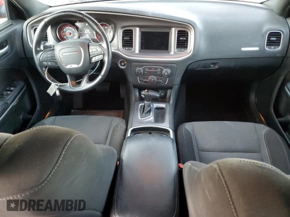 ✅ 2022 Dodge Charger SXT • VIN: 2C3CDXBG6NH201090 • Lot: 80401595. Wystawiony na Copart z przebiegiem 63 642 mil. Bezpłatny archiwum sprzedaży aukcyjnych z USA i szczegółowy raport historii pojazdu na DreamBid. Zdjęcie 8.