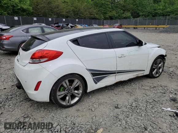 ✅ 2013 Hyundai Veloster w/Gray Int • VIN: KMHTC6AD2DU164868 • Lot: 53873024. Wystawiony na Copart z przebiegiem 103 212 mil. Bezpłatny archiwum sprzedaży aukcyjnych z USA i szczegółowy raport historii pojazdu na DreamBid. Zdjęcie 3.
