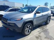 ✅ 2017 Jeep Cherokee Trailhawk • VIN: 1C4PJMBS2HW568695 • Lot: 41743347. Wystawiony na IAAI z przebiegiem 103 387 mil. Bezpłatny archiwum sprzedaży aukcyjnych z USA i szczegółowy raport historii pojazdu na DreamBid. Zdjęcie 17.