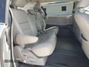 ✅ 2018 Toyota Sienna XLE Auto Access Seat • VIN: 5TDYZ3DC5JS957432 • Lot: 68093765. Wystawiony na Copart z przebiegiem 83 762 mil. Bezpłatny archiwum sprzedaży aukcyjnych z USA i szczegółowy raport historii pojazdu na DreamBid. Zdjęcie 11.