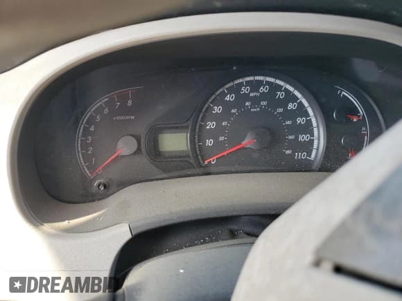 ✅ 2011 Toyota Sienna LE • VIN: 5TDKK3DC9BS055670 • Lot: 81767985. Wystawiony na Copart z przebiegiem Nie podano. Bezpłatny archiwum sprzedaży aukcyjnych z USA i szczegółowy raport historii pojazdu na DreamBid. Zdjęcie 9.