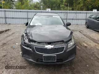 2014 Chevrolet Cruze 1LT с VIN 1G1PC5SB4E7264881, выставлен на аукционе Copart как лот 83849995 с пробегом 200 872 миль миль и Списание • Salvage title. История ставок и продаж доступна на DreamBid. Изображение 5.