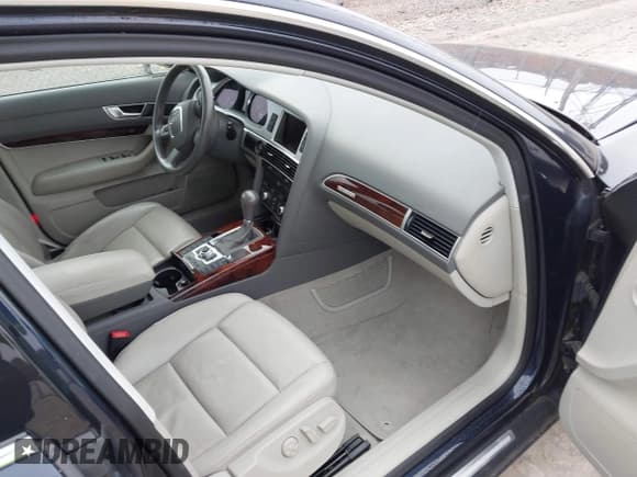 ✅ 2011 Audi A6 Premium Plus • VIN: WAUFGAFB6BN042535 • Лот: 43648919. Опубликован ранее на IAAI с пробегом 117 469 миль. Бесплатный доступ к архиву аукционных продаж из США и подробный отчёт об истории автомобиля на DreamBid. Изображение 5.