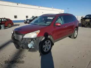 2010 Chevrolet Traverse 2LT z VIN 1GNLVGED3AS150717, wystawiony jako Copart lot #82267175 z przebiegiem 245 396 mil mil oraz Szkoda całkowita • Salvage title. Historia ofert i sprzedaży dostępna na DreamBid. Obrazek 1.