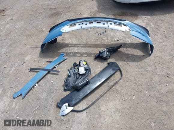 ✅ 2015 Hyundai Genesis Coupe R-Spec • VIN: KMHHU6KJ5FU125668 • Lot: 42139821. Wystawiony na IAAI z przebiegiem 55 316 mil. Bezpłatny archiwum sprzedaży aukcyjnych z USA i szczegółowy raport historii pojazdu na DreamBid. Zdjęcie 12.