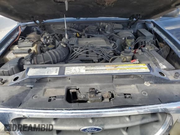 ✅ 2000 Ford Explorer • VIN: 1FMDU64P6YZA48430 • Lot: 44578445. Listed on Copart with 305,291 mi. Free auction sales archive from the USA and detailed vehicle history report at DreamBid. Image 12.