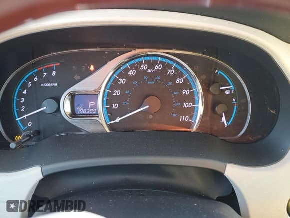 ✅ 2011 Toyota Sienna Limited • VIN: 5TDYK3DC0BS124272 • Lot: 92027685. Listed on Copart with 190,399 mi. Free auction sales archive from the USA and detailed vehicle history report at DreamBid. Image 9.