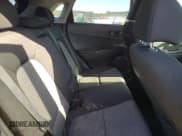 ✅ 2018 Hyundai Kona SEL • VIN: KM8K2CAA5JU152874 • Лот: 71117823. Опубликован ранее на Copart с пробегом 109 125 миль. Бесплатный доступ к архиву аукционных продаж из США и подробный отчёт об истории автомобиля на DreamBid. Изображение 12.