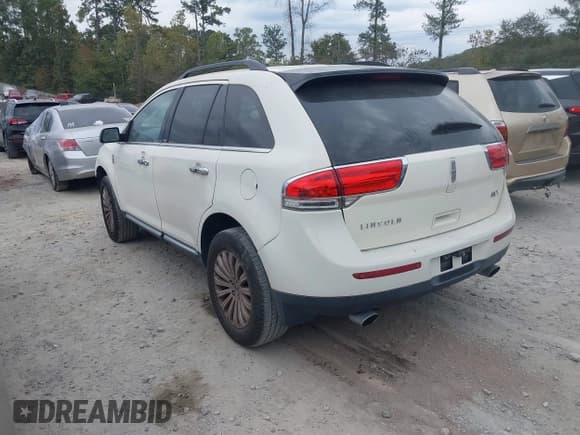 ✅ 2013 Lincoln MKX • VIN: 2LMDJ6JK2DBL60344 • Lot: 43498305. Listed on IAAI with 138,651 mi. Free auction sales archive from the USA and detailed vehicle history report at DreamBid. Image 3.