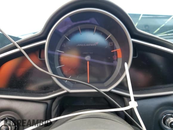 ✅ 2016 McLaren 650S • VIN: SBM11FAA6GW006122 • Лот: 68746045. Опубликован ранее на Copart с пробегом Не указан. Бесплатный доступ к архиву аукционных продаж из США и подробный отчёт об истории автомобиля на DreamBid. Изображение 9.