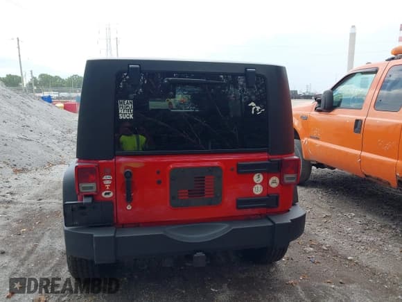 ✅ 2008 Jeep Wrangler Unlimited X • VIN: 1J4GA391X8L643615 • Lot: 43022530. Wystawiony na IAAI z przebiegiem 243 013 mil. Bezpłatny archiwum sprzedaży aukcyjnych z USA i szczegółowy raport historii pojazdu na DreamBid. Zdjęcie 16.