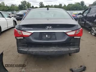 ✅ 2013 Hyundai Sonata GLS • VIN: 5NPEB4ACXDH575523 • Lot: 68093264. Listed on Copart with 203,324 mi. Free auction sales archive from the USA and detailed vehicle history report at DreamBid. Image 6.