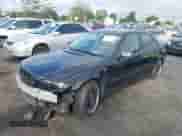 2003 BMW 3 Series 325xi с VIN WBAEU33413PM56978, выставлен на аукционе IAAI как лот 42693910 с пробегом 85 861 миль миль и . История ставок и продаж доступна на DreamBid. Изображение 2.