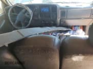 ✅ 2003 Chevrolet Silverado 1500 • VIN: 2GCEK19V031200034 • Лот: 53459525. Опубликован ранее на Copart с пробегом 248 691 миль. Бесплатный доступ к архиву аукционных продаж из США и подробный отчёт об истории автомобиля на DreamBid. Изображение 8.