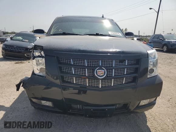 ✅ 2013 Cadillac Escalade ESV Premium • VIN: 1GYS3JEF1DR200447 • Лот: 68522274. Опубликован ранее на Copart с пробегом 128 035 миль. Бесплатный доступ к архиву аукционных продаж из США и подробный отчёт об истории автомобиля на DreamBid. Изображение 5.