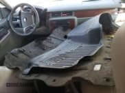 ✅ 2012 Chevrolet Suburban LT • VIN: 1GNSCJE03CR199969 • Lot: 74335844. Wystawiony na Copart z przebiegiem 255 324 mil. Bezpłatny archiwum sprzedaży aukcyjnych z USA i szczegółowy raport historii pojazdu na DreamBid. Zdjęcie 8.