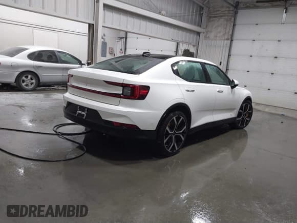 ✅ 2022 Polestar 2 • VIN: LPSED3KA1NL074639 • Lot: 41877896. Wystawiony na IAAI z przebiegiem 16 749 mil. Bezpłatny archiwum sprzedaży aukcyjnych z USA i szczegółowy raport historii pojazdu na DreamBid. Zdjęcie 4.