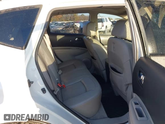 ✅ 2012 Nissan Rogue SV • VIN: JN8AS5MV4CW376286 • Lot: 43748301. Wystawiony na IAAI z przebiegiem Nie podano. Bezpłatny archiwum sprzedaży aukcyjnych z USA i szczegółowy raport historii pojazdu na DreamBid. Zdjęcie 8.