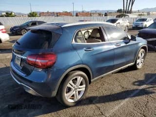 ✅ 2020 Mercedes-Benz GLA 250 • VIN: WDCTG4EB7LJ686010 • Лот: 63931632. Опубликован ранее на Copart с пробегом 12 966 миль. Бесплатный доступ к архиву аукционных продаж из США и подробный отчёт об истории автомобиля на DreamBid. Изображение 4.