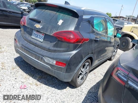 ✅ 2017 Chevrolet Bolt EV Premier • VIN: 1G1FX6S03H4163146 • Lot: 42104216. Wystawiony na IAAI z przebiegiem 83 403 mil. Bezpłatny archiwum sprzedaży aukcyjnych z USA i szczegółowy raport historii pojazdu na DreamBid. Zdjęcie 4.