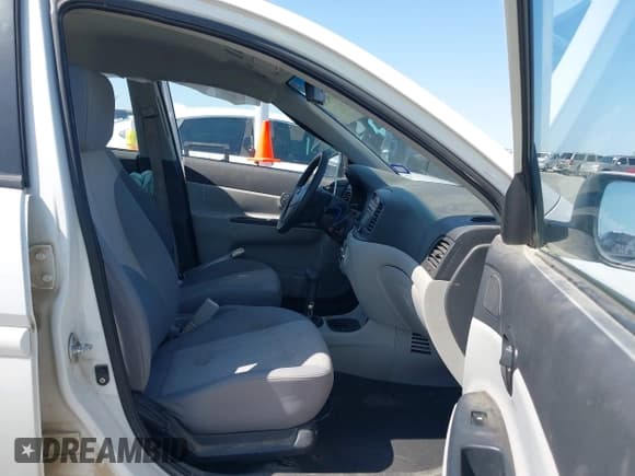 ✅ 2010 Hyundai Accent GLS • VIN: KMHCN4AC6AU485040 • Лот: 41992348. Опубликован ранее на IAAI с пробегом 122 300 миль. Бесплатный доступ к архиву аукционных продаж из США и подробный отчёт об истории автомобиля на DreamBid. Изображение 5.