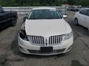 ✅ 2011 Lincoln MKS • VIN: 1LNHL9DR1BG614326 • Лот: 71856555. Опубликован ранее на Copart с пробегом Не указан. Бесплатный доступ к архиву аукционных продаж из США и подробный отчёт об истории автомобиля на DreamBid. Изображение 5.