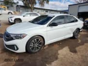 ✅ 2022 Volkswagen Jetta Sport • VIN: 3VWBM7BU2NM032861 • Lot: 70541845. Wystawiony na Copart z przebiegiem 21 722 mil. Bezpłatny archiwum sprzedaży aukcyjnych z USA i szczegółowy raport historii pojazdu na DreamBid. Zdjęcie 1.