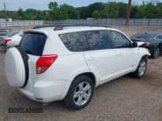 ✅ 2007 Toyota RAV4 Sport • VIN: JTMZD32V876044566 • Lot: 41995565. Listed on IAAI with 136,746 mi. Free auction sales archive from the USA and detailed vehicle history report at DreamBid. Image 4.