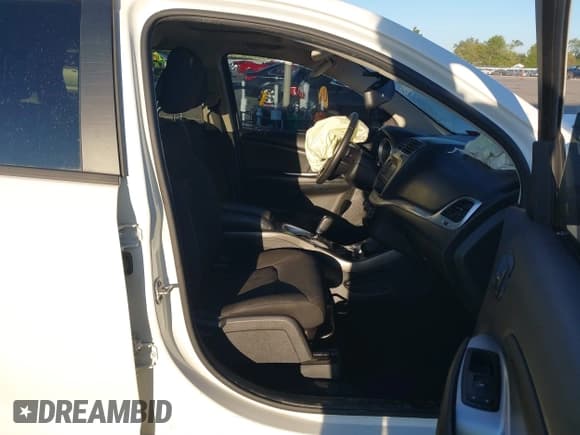 ✅ 2017 Dodge Journey Crossroad Plus • VIN: 3C4PDCGG0HT613970 • Лот: 43336480. Опубликован ранее на IAAI с пробегом 82 214 миль. Бесплатный доступ к архиву аукционных продаж из США и подробный отчёт об истории автомобиля на DreamBid. Изображение 5.