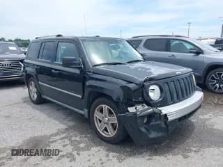 ✅ 2008 Jeep Patriot Limited • VIN: 1J8FT48W78D575954 • Lot: 42357274. Wystawiony na IAAI z przebiegiem 102 687 mil. Bezpłatny archiwum sprzedaży aukcyjnych z USA i szczegółowy raport historii pojazdu na DreamBid. Zdjęcie 1.