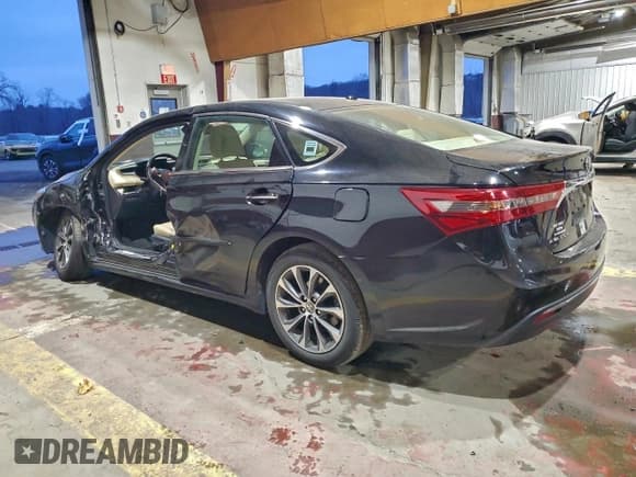 ✅ 2018 Toyota Avalon Hybrid XLE Plus • VIN: 4T1BD1EB8JU064225 • Lot: 93960675. Wystawiony na Copart z przebiegiem 77 446 mil. Bezpłatny archiwum sprzedaży aukcyjnych z USA i szczegółowy raport historii pojazdu na DreamBid. Zdjęcie 2.