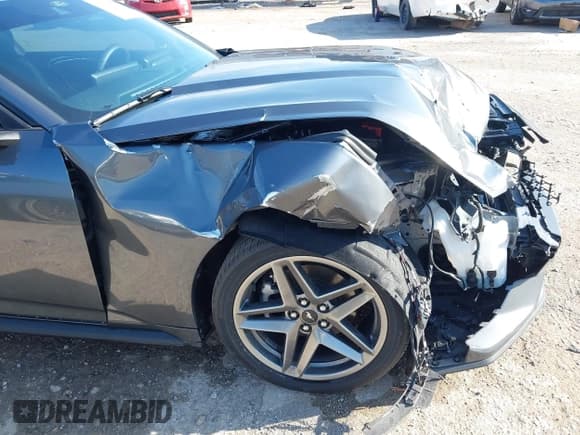 ✅ 2024 Ford Mustang EcoBoost • VIN: 1FA6P8TH2R5129871 • Lot: 42722564. Listed on IAAI with 5,157 mi. Free auction sales archive from the USA and detailed vehicle history report at DreamBid. Image 6.