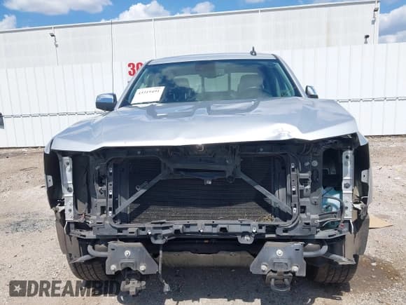 ✅ 2018 Chevrolet Silverado 1500 LTZ • VIN: 3GCUKSEC2JG186129 • Lot: 43319491. Wystawiony na IAAI z przebiegiem 140 452 mil. Bezpłatny archiwum sprzedaży aukcyjnych z USA i szczegółowy raport historii pojazdu na DreamBid. Zdjęcie 13.