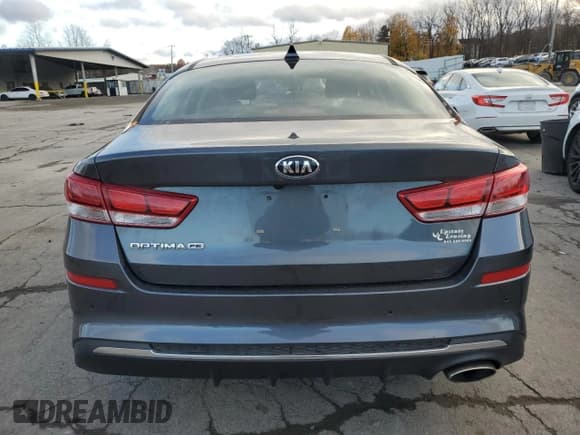 ✅ 2019 Kia Optima S • VIN: 5XXGT4L38KG377387 • Лот: 90328595. Опубликован ранее на Copart с пробегом 92 338 миль. Бесплатный доступ к архиву аукционных продаж из США и подробный отчёт об истории автомобиля на DreamBid. Изображение 6.