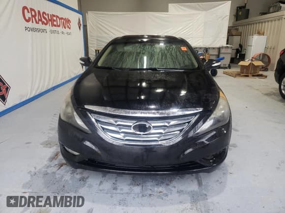 ✅ 2013 Hyundai Sonata SE • VIN: 5NPEC4AC1DH607692 • Lot: 67731525. Listed on Copart with 227,855 mi. Free auction sales archive from the USA and detailed vehicle history report at DreamBid. Image 5.