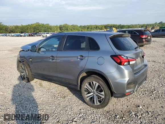 2021 Mitsubishi Outlander ES with VIN JA4APUAU8MU036584, listed as a Copart auction lot 82076805 with 53,924 mi miles and Salvage title. Bid and sale history available at DreamBid. Image 2.