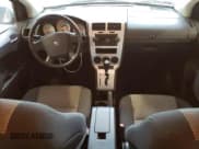 ✅ 2008 Dodge Caliber SXT • VIN: 1B3HB48B38D550258 • Лот: 89057545. Опубликован ранее на Copart с пробегом 314 469 миль. Бесплатный доступ к архиву аукционных продаж из США и подробный отчёт об истории автомобиля на DreamBid. Изображение 8.