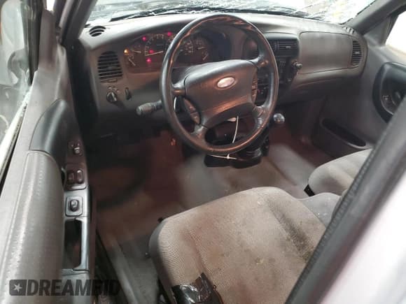 ✅ 2002 Ford Ranger XL Fleet • VIN: 1FTZR45E42PA18763 • Lot: 90391895. Wystawiony na Copart z przebiegiem 81 484 mil. Bezpłatny archiwum sprzedaży aukcyjnych z USA i szczegółowy raport historii pojazdu na DreamBid. Zdjęcie 8.